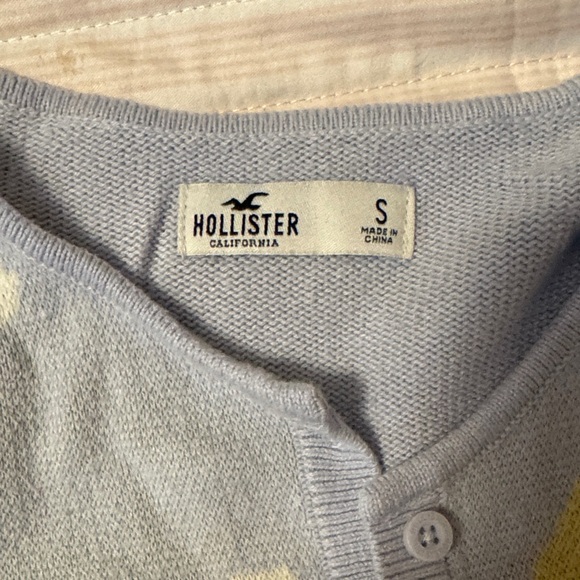 Hollister Pastel Landscape Cardigan - Picture 2 of 8
